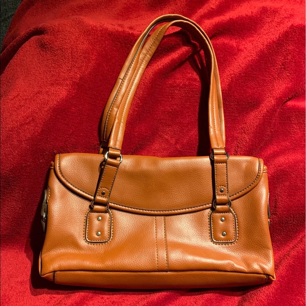 a RELIC BY FOSSIL handbag